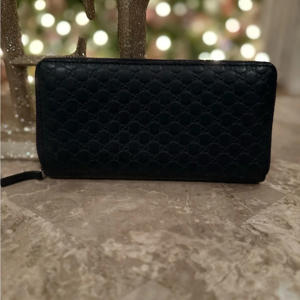 ♠️EUC♠️ Gucci Microguccissima Pattern Leather Wallet - Picture 2 of 14